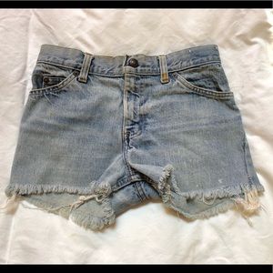 Vtg orange tab Levi’s shorts cut off jeans 80s